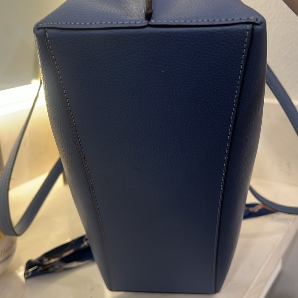Coach Mollie Blue Tote leather Bag. Silver hardware Retail $378 style 1671 - Picture 8 of 16